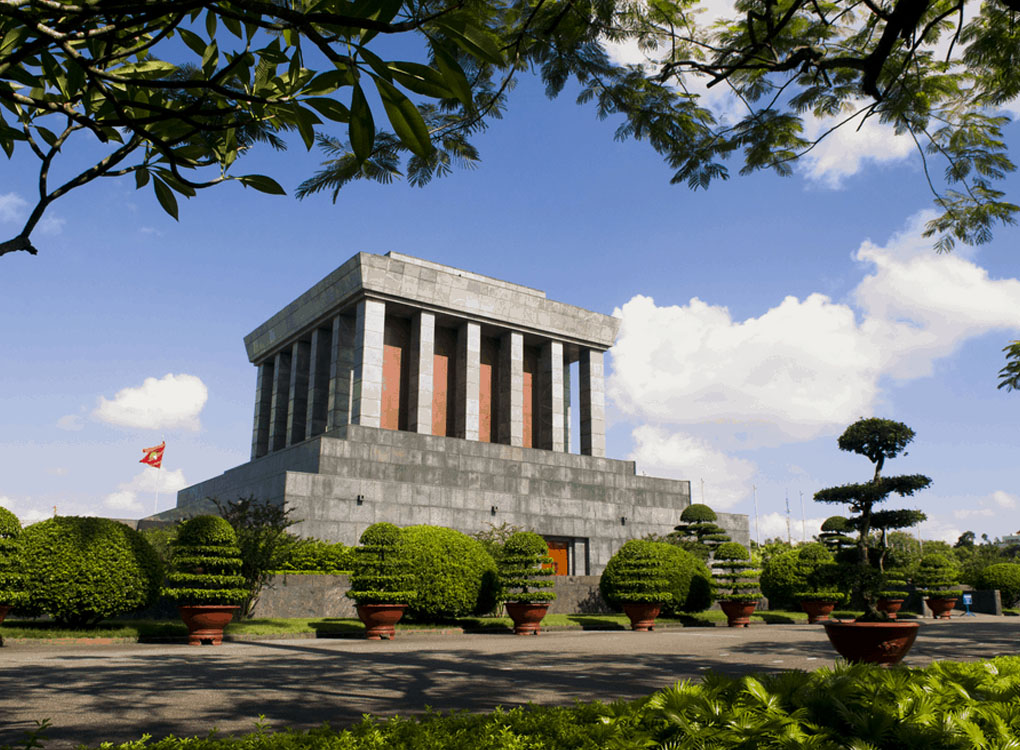 Tour Hà Nội - Mộc Châu - Cầu Kính Bạch Long 3